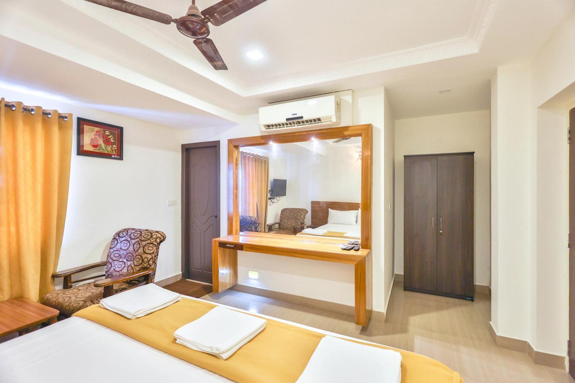 Hotel Golden Bliss Pondicherry Esterno foto
