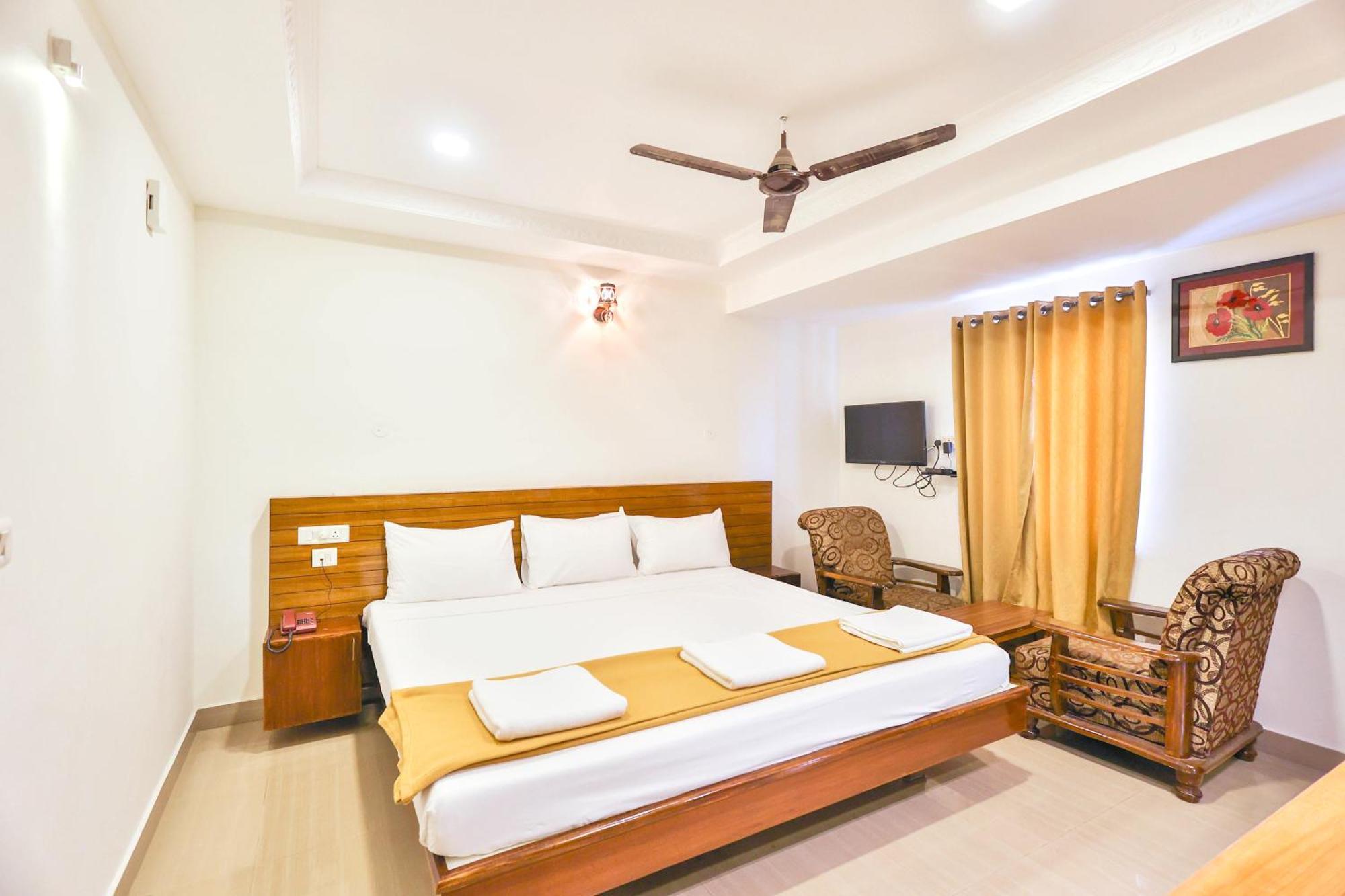 Hotel Golden Bliss Pondicherry Esterno foto
