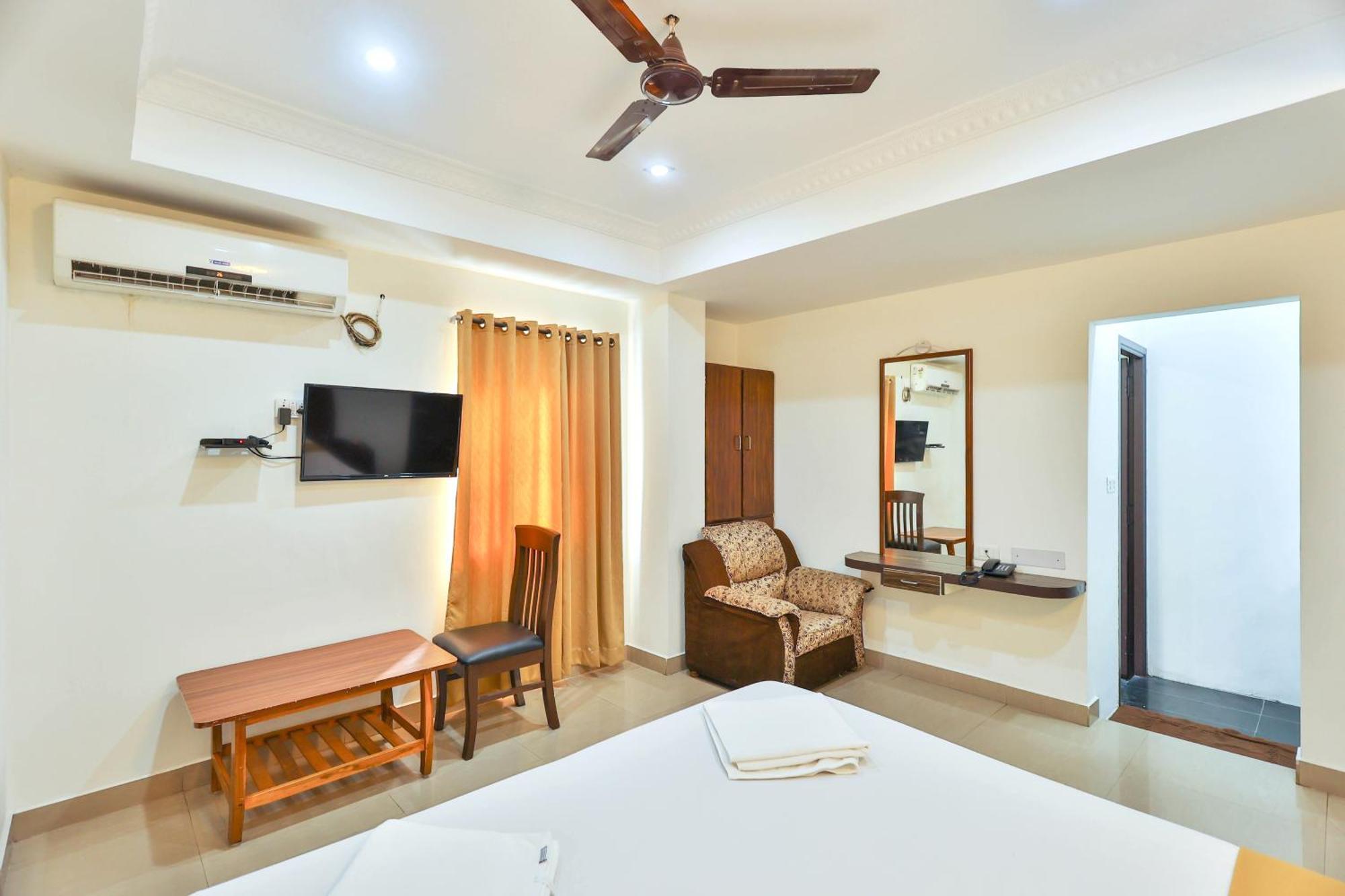 Hotel Golden Bliss Pondicherry Esterno foto