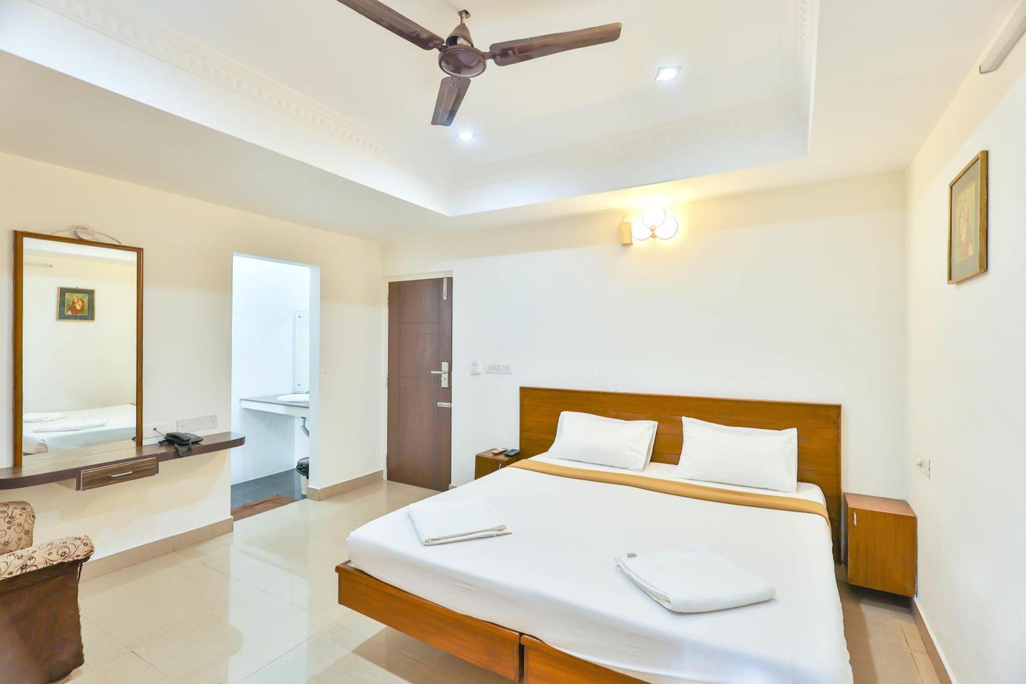 Hotel Golden Bliss Pondicherry Esterno foto