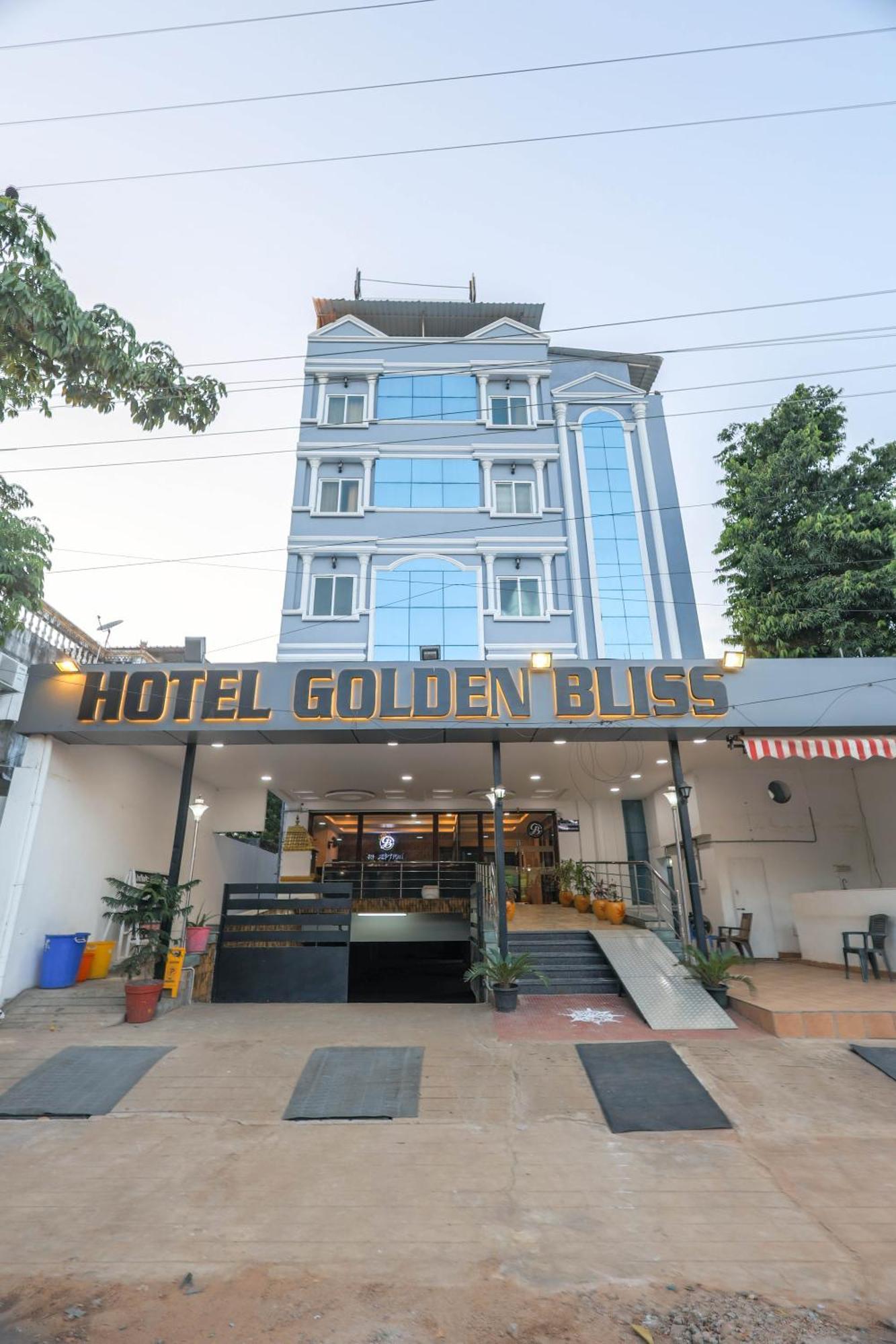 Hotel Golden Bliss Pondicherry Esterno foto