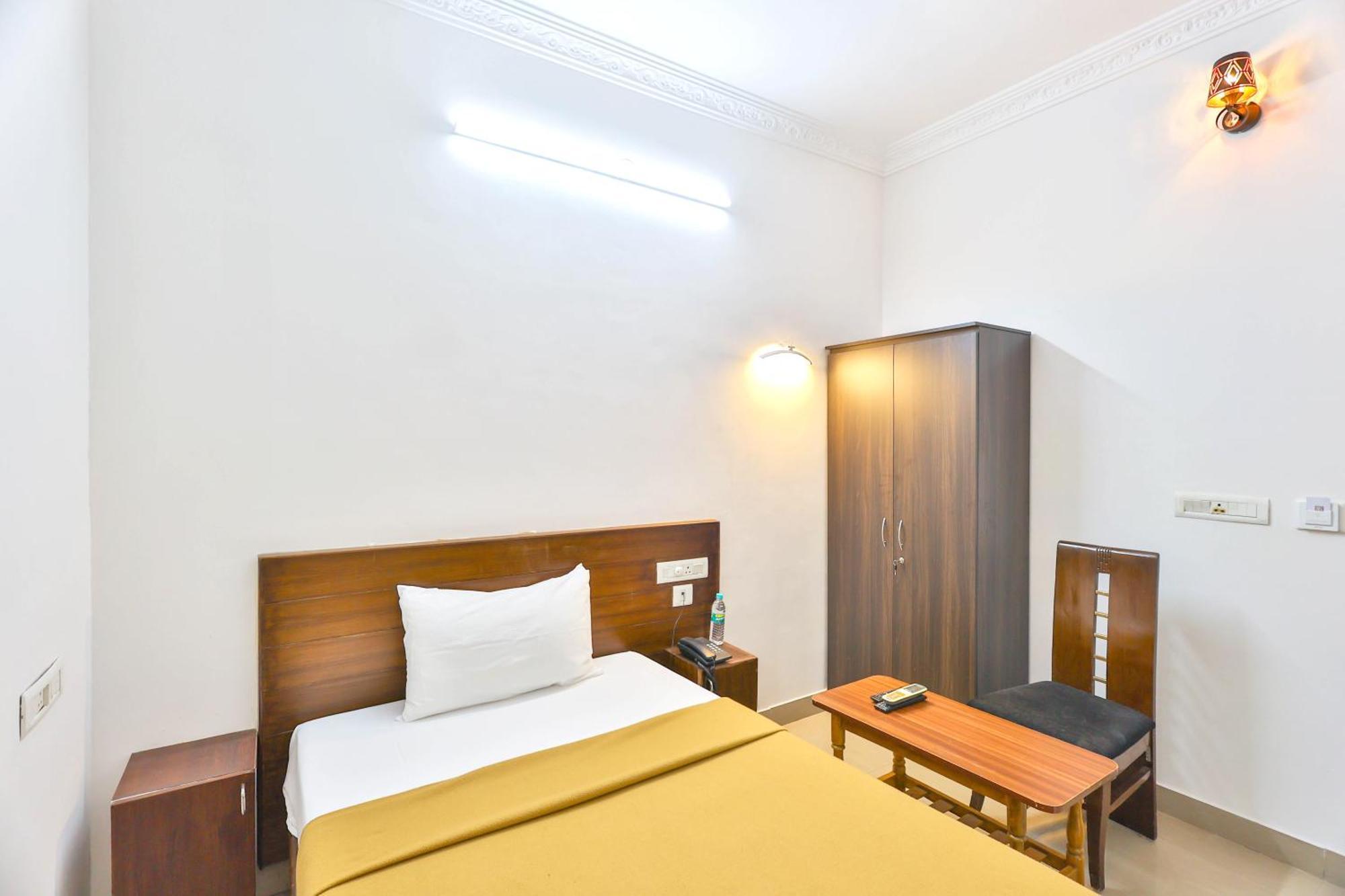 Hotel Golden Bliss Pondicherry Esterno foto